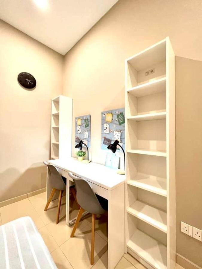 FARIDZ Homestay at Myra Saujana Kampong Simpang Empat Luaran gambar